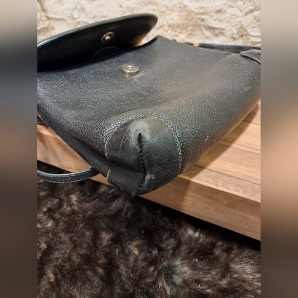 Gucci Shoulder Bag - Picture 7 of 10